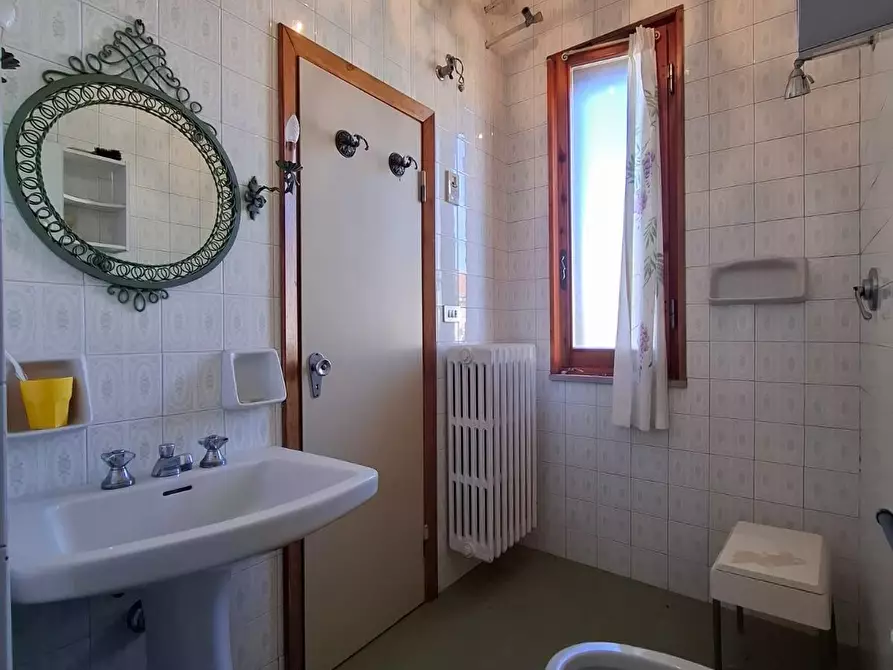 Immagine 25 di Villa in vendita  a Santa Croce Sull'arno