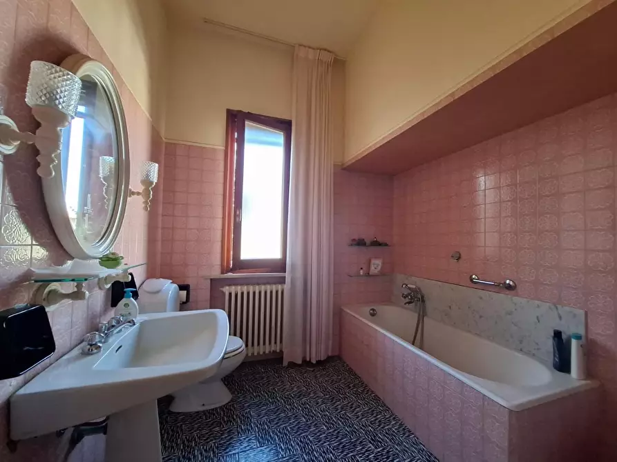 Immagine 28 di Villa in vendita  a Santa Croce Sull'arno