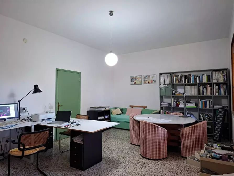 Immagine 53 di Villa in vendita  a Santa Croce Sull'arno