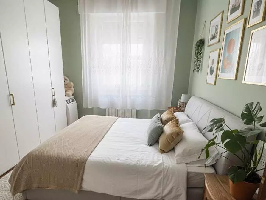 Immagine 10 di Villa in vendita  a Lucca