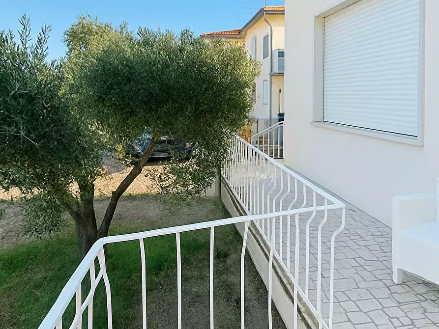 Immagine 18 di Villa in vendita  a Lucca