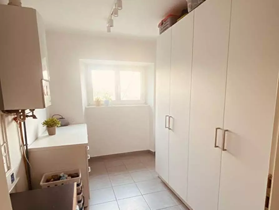 Immagine 22 di Villa in vendita  a Lucca