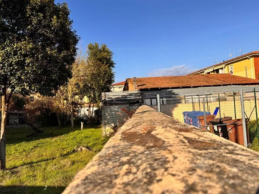 Immagine 8 di Terreno residenziale in vendita  a Pontedera