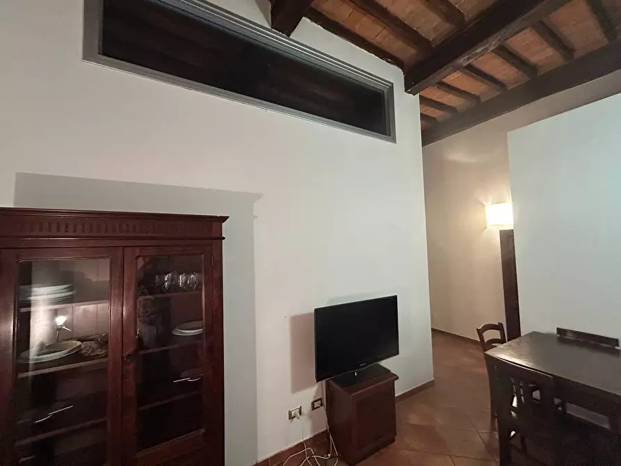 Immagine 23 di Appartamento in vendita  a Siena