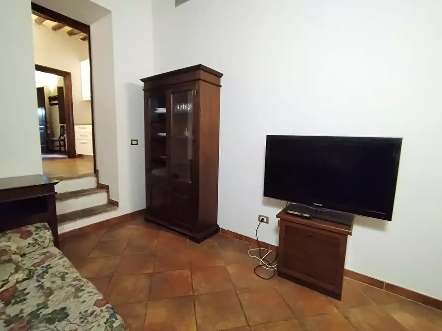 Immagine 10 di Appartamento in vendita  a Siena