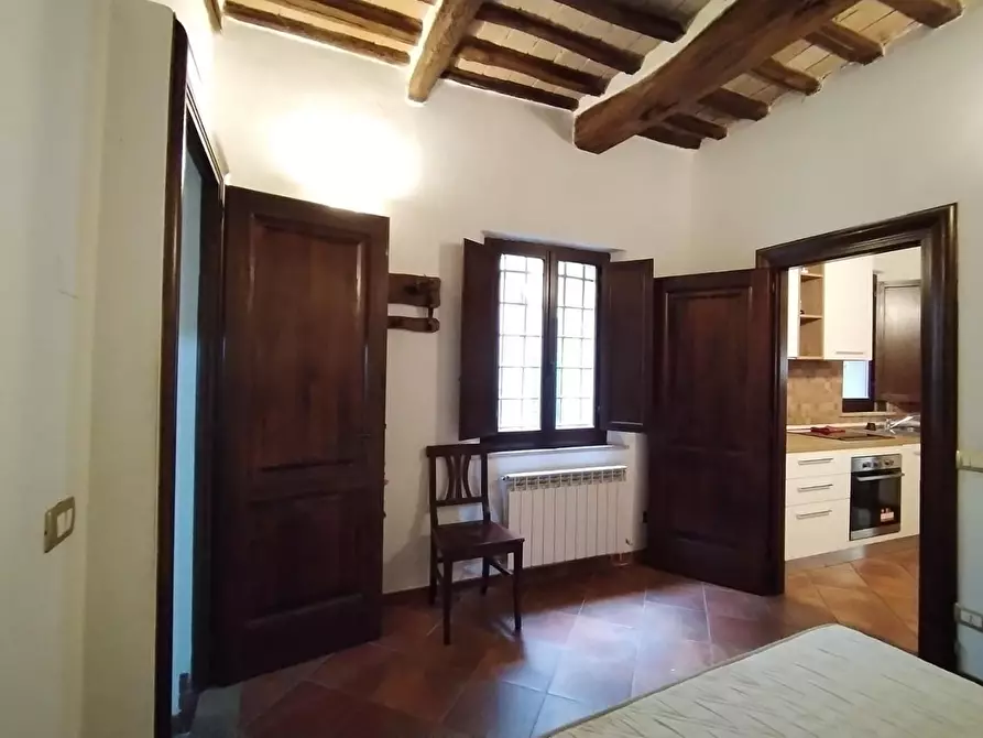 Immagine 1 di Appartamento in vendita  a Siena