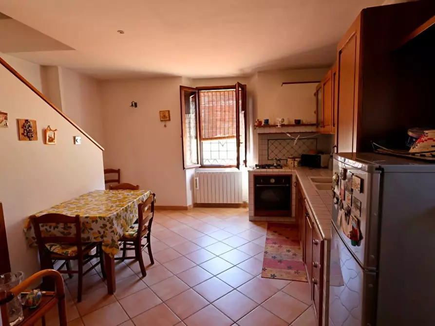 Immagine 8 di Appartamento in vendita  a Colle Di Val D'elsa