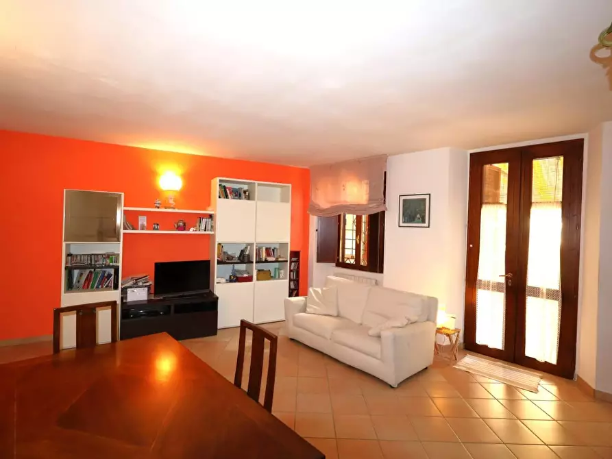 Immagine 3 di Appartamento in vendita  a Colle Di Val D'elsa