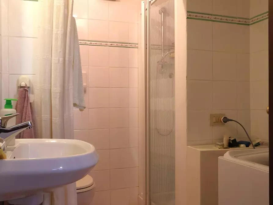 Immagine 10 di Appartamento in vendita  a Colle Di Val D'elsa