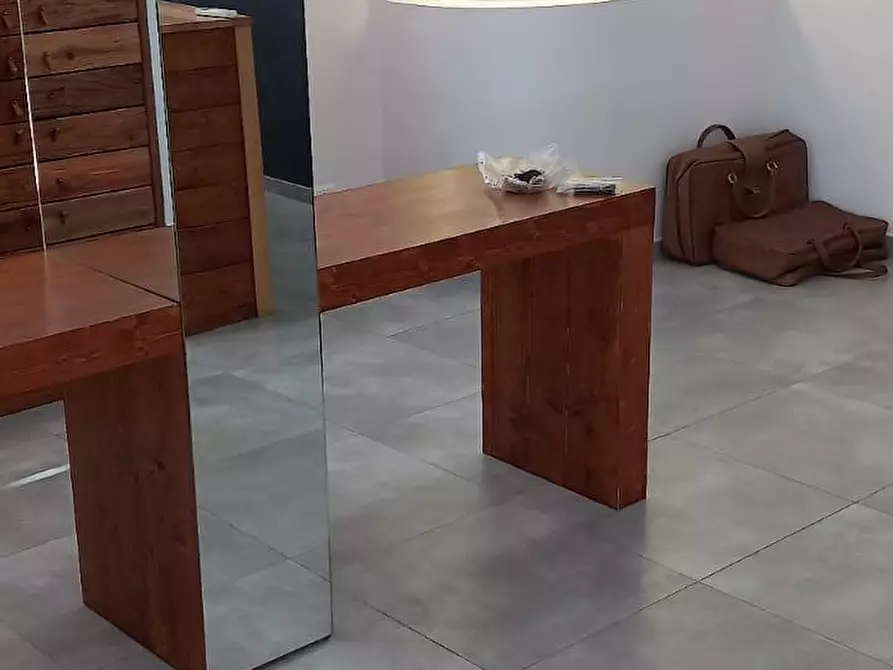 Immagine 6 di Locale commerciale in affitto  a Bientina