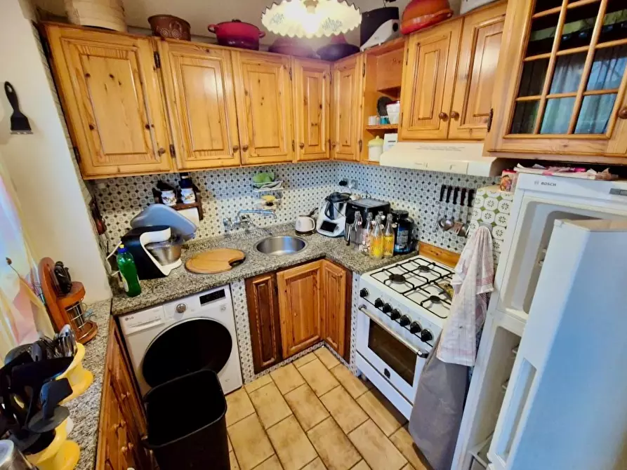 Immagine 12 di Appartamento in vendita  a Pisa