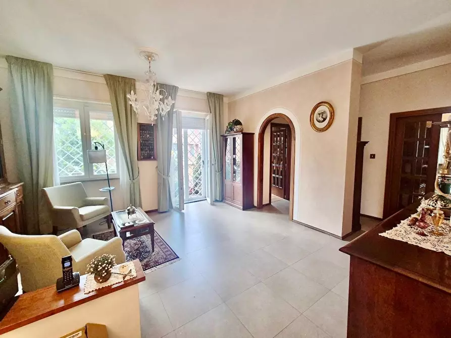 Immagine 1 di Appartamento in vendita  a Pisa