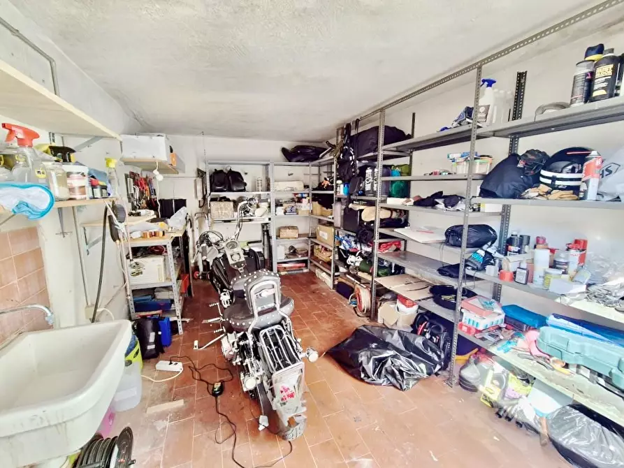 Immagine 31 di Appartamento in vendita  a Pisa