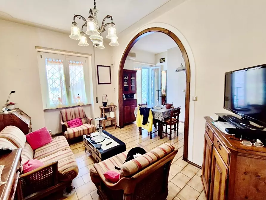 Immagine 6 di Appartamento in vendita  a Pisa