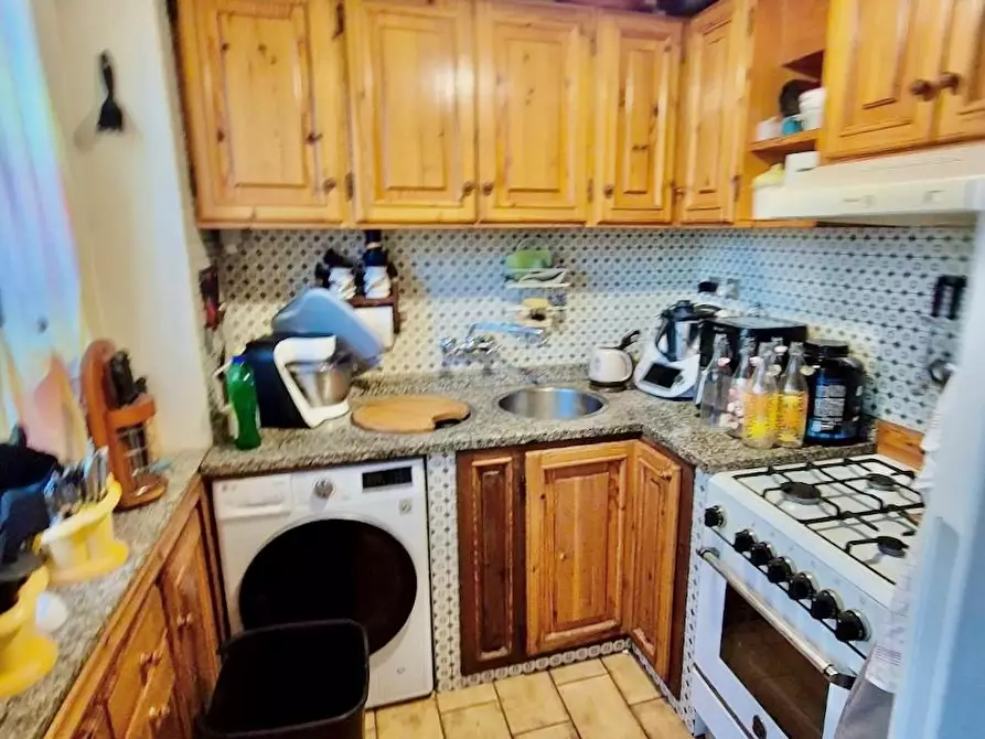 Immagine 11 di Appartamento in vendita  a Pisa