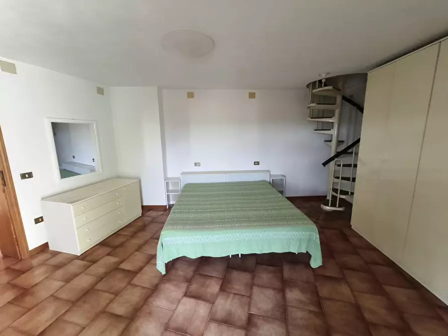 Immagine 34 di Terratetto in vendita  a Palaia