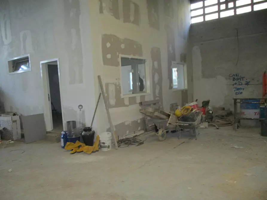 Immagine 4 di Attività artigianale in vendita  a Bientina