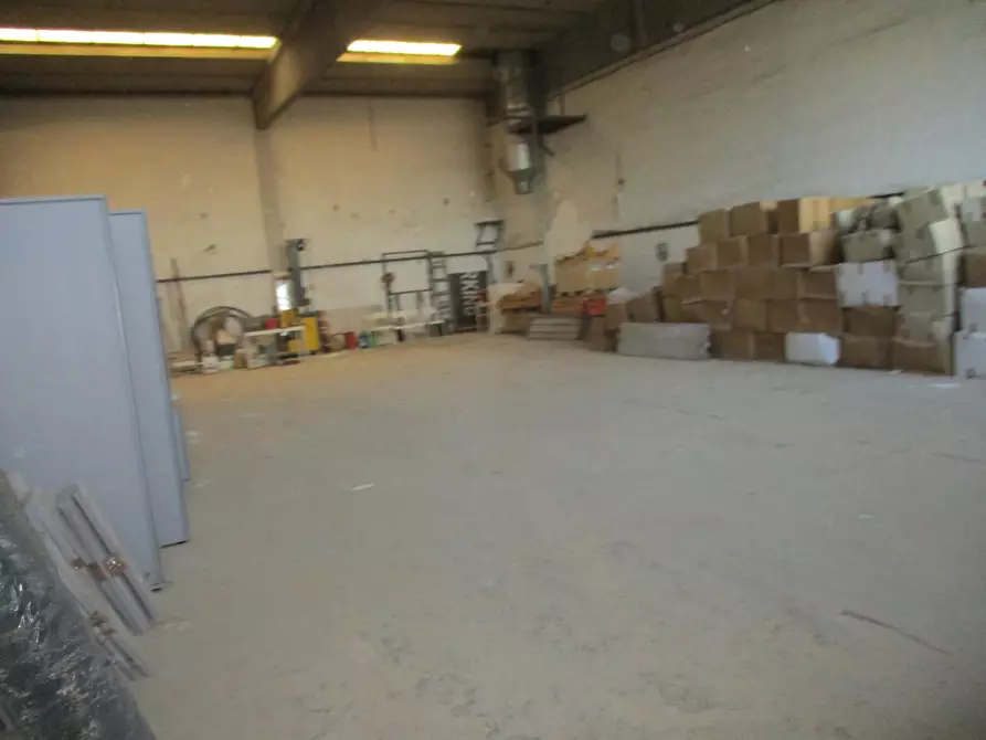 Immagine 3 di Attività artigianale in vendita  a Bientina