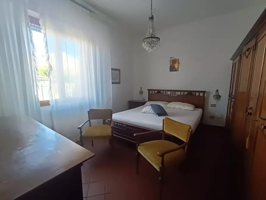 Immagine 4 di Appartamento in vendita  a Carrara