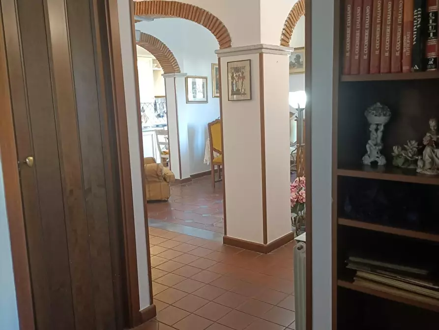 Immagine 26 di Appartamento in vendita  a Carrara