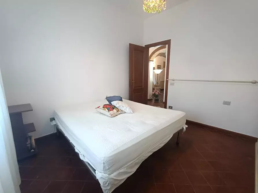 Immagine 32 di Appartamento in vendita  a Carrara