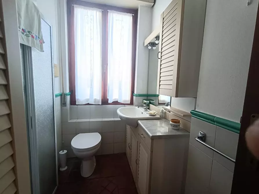 Immagine 8 di Appartamento in vendita  a Carrara