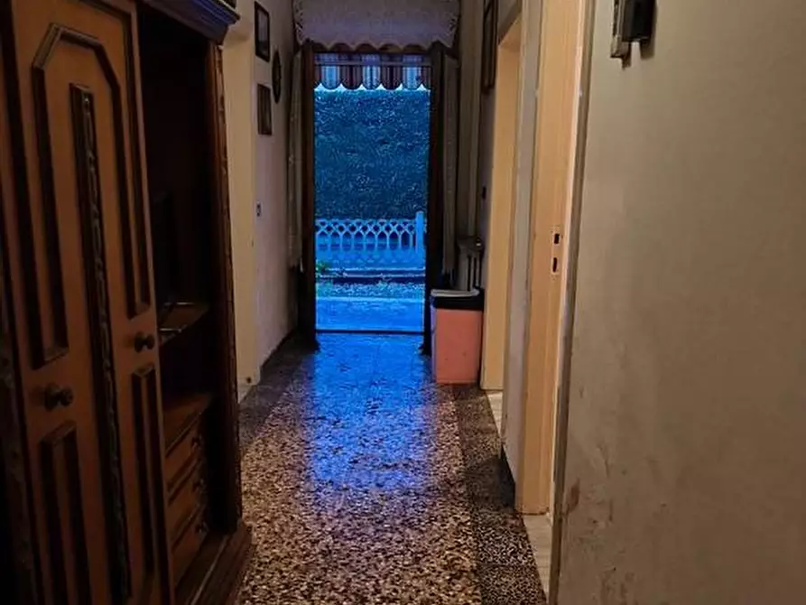 Immagine 3 di Casa semindipendente in vendita  a Ortonovo