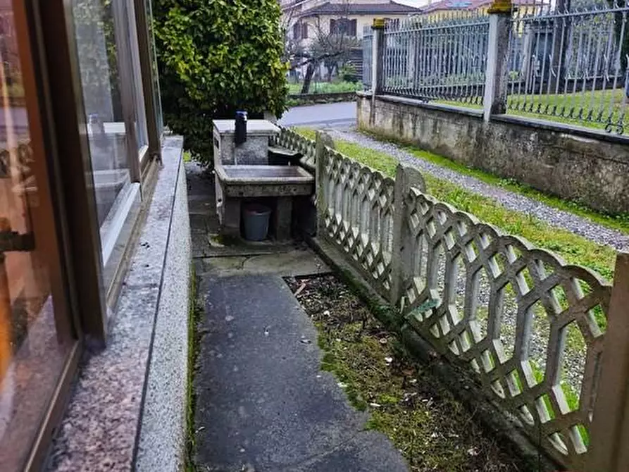 Immagine 5 di Casa semindipendente in vendita  a Ortonovo