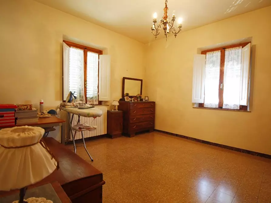 Immagine 11 di Casa bifamiliare in vendita  a Lamporecchio