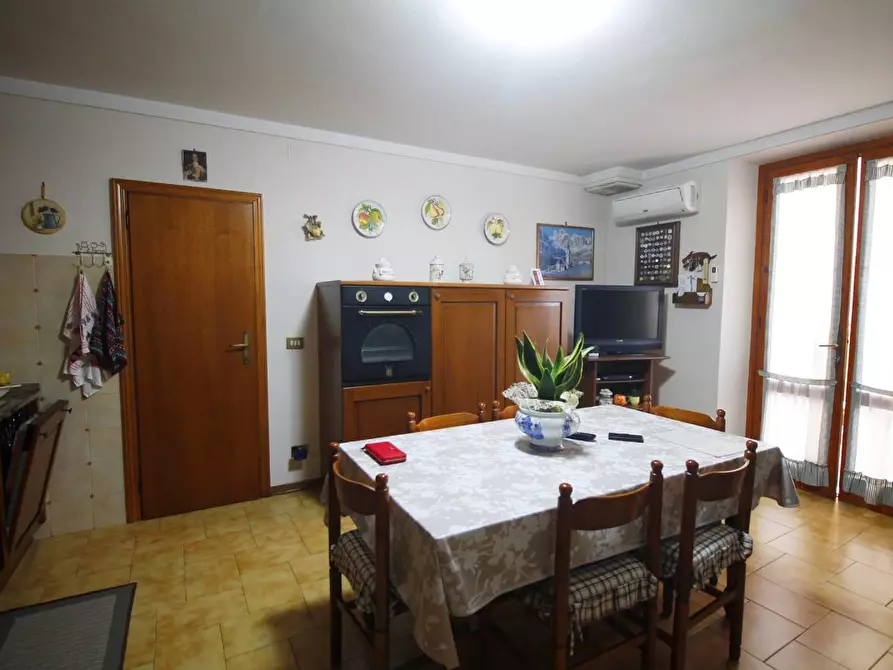 Immagine 9 di Casa bifamiliare in vendita  a Lamporecchio