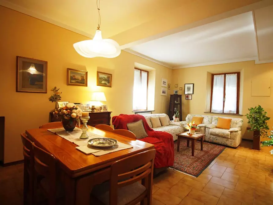 Immagine 8 di Casa bifamiliare in vendita  a Lamporecchio