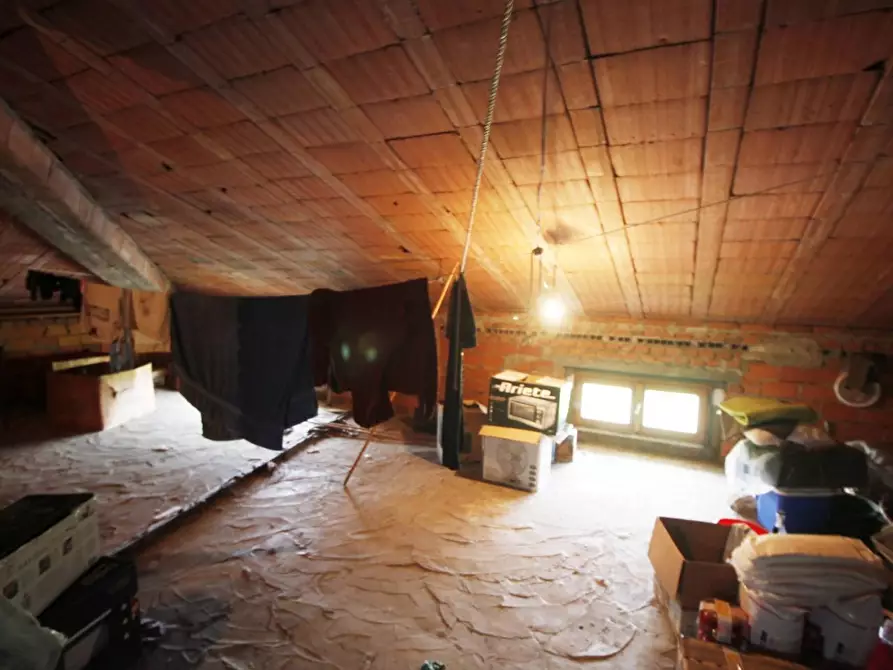 Immagine 5 di Villa in vendita  a Larciano