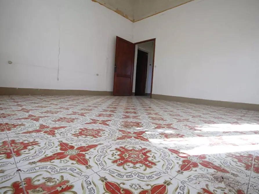 Immagine 13 di Casa colonica in vendita  a Vinci