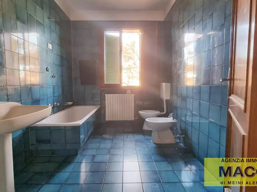 Immagine 11 di Mansarda in vendita  a Ponsacco