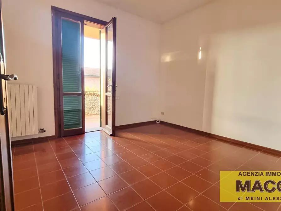 Immagine 8 di Mansarda in vendita  a Ponsacco