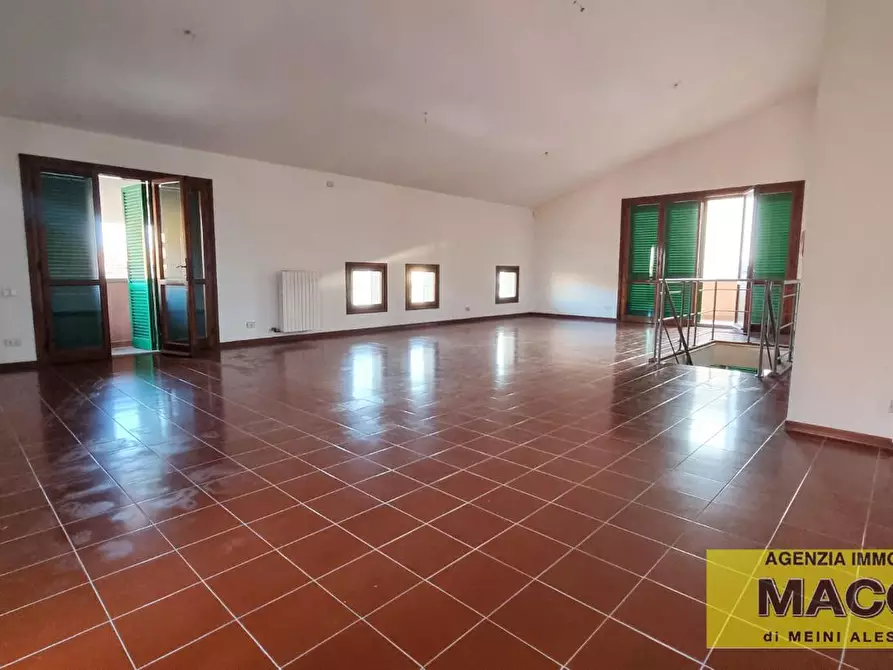 Immagine 13 di Mansarda in vendita  a Ponsacco