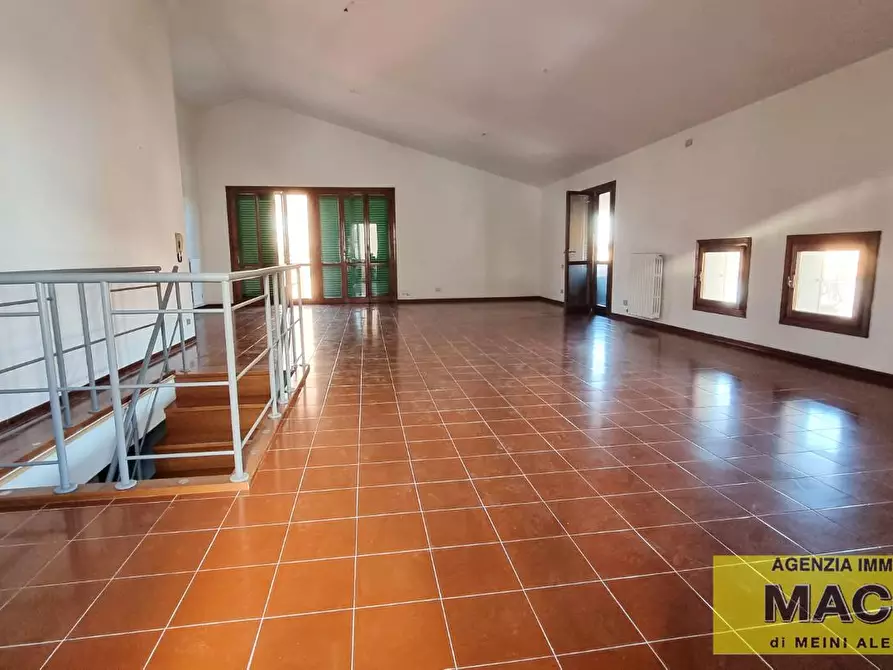 Immagine 14 di Mansarda in vendita  a Ponsacco