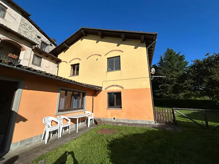 Immagine 16 di Casa colonica in vendita  a Castelnuovo Di Garfagnana