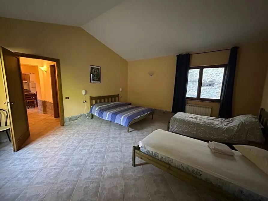 Immagine 22 di Casa colonica in vendita  a Castelnuovo Di Garfagnana