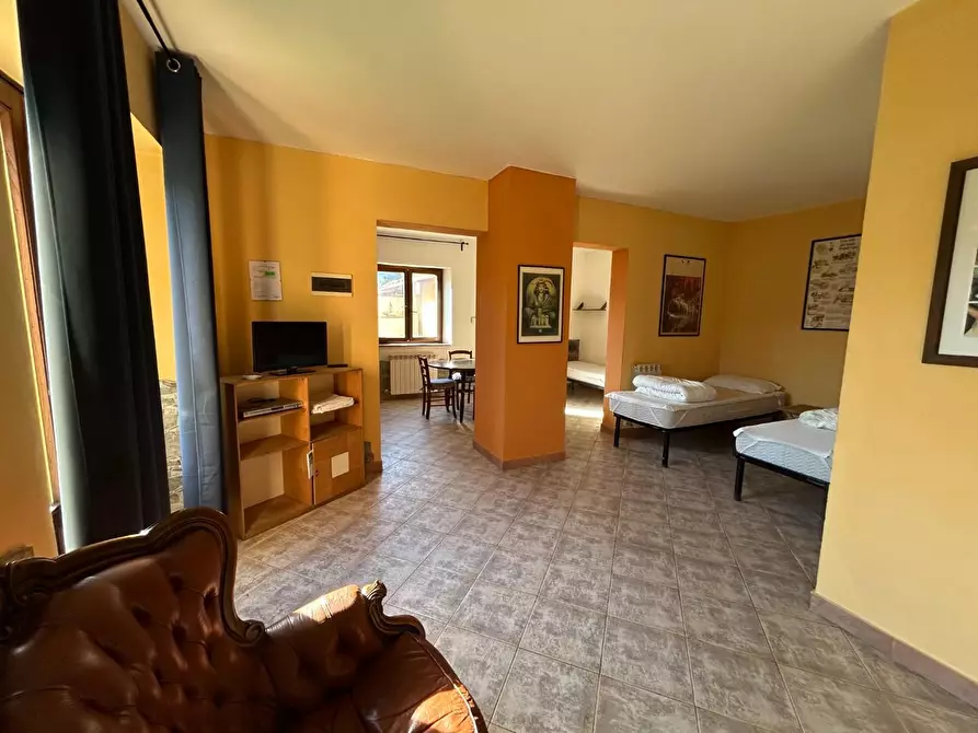 Immagine 17 di Casa colonica in vendita  a Castelnuovo Di Garfagnana