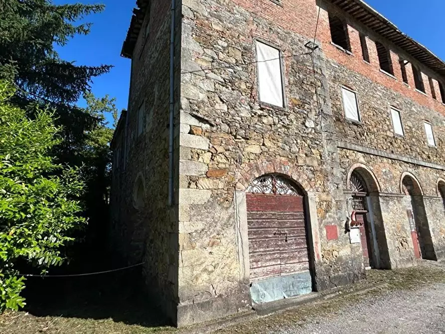 Immagine 37 di Casa colonica in vendita  a Castelnuovo Di Garfagnana