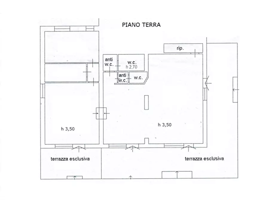 Immagine 7 di Negozio in vendita  a Pistoia