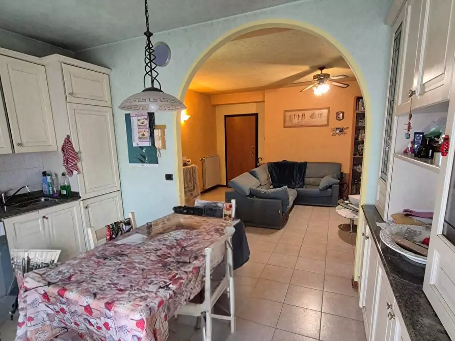 Immagine 6 di Appartamento in vendita  a Carrara