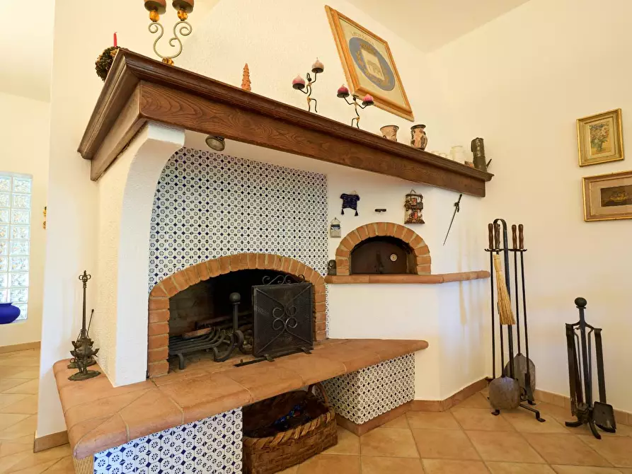 Immagine 7 di Casa colonica in vendita  a Empoli