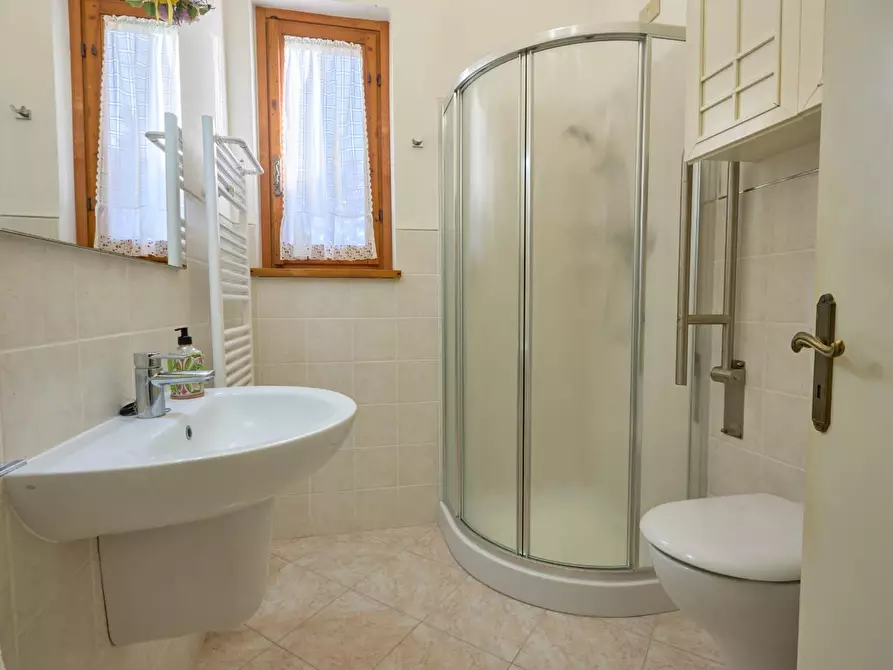 Immagine 20 di Casa colonica in vendita  a Empoli