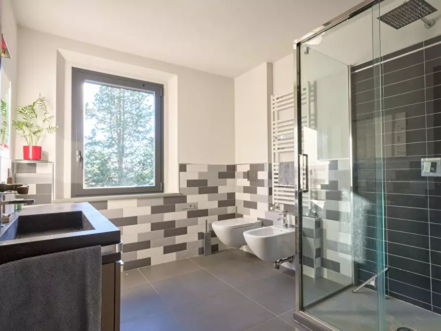 Immagine 12 di Casa colonica in vendita  a Empoli