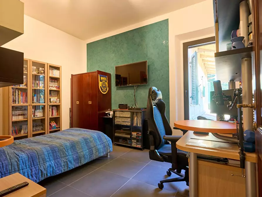 Immagine 13 di Casa colonica in vendita  a Empoli