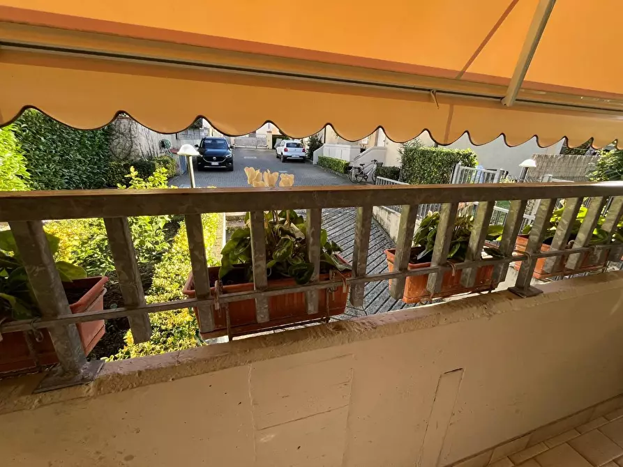 Immagine 6 di Villetta a schiera in vendita  a Massa