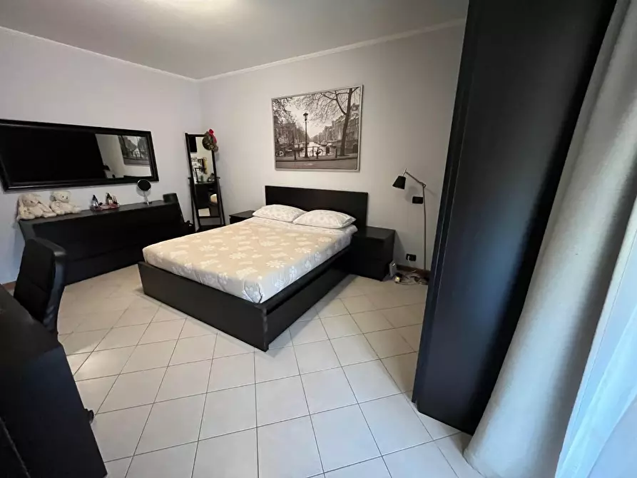 Immagine 21 di Villetta a schiera in vendita  a Massa