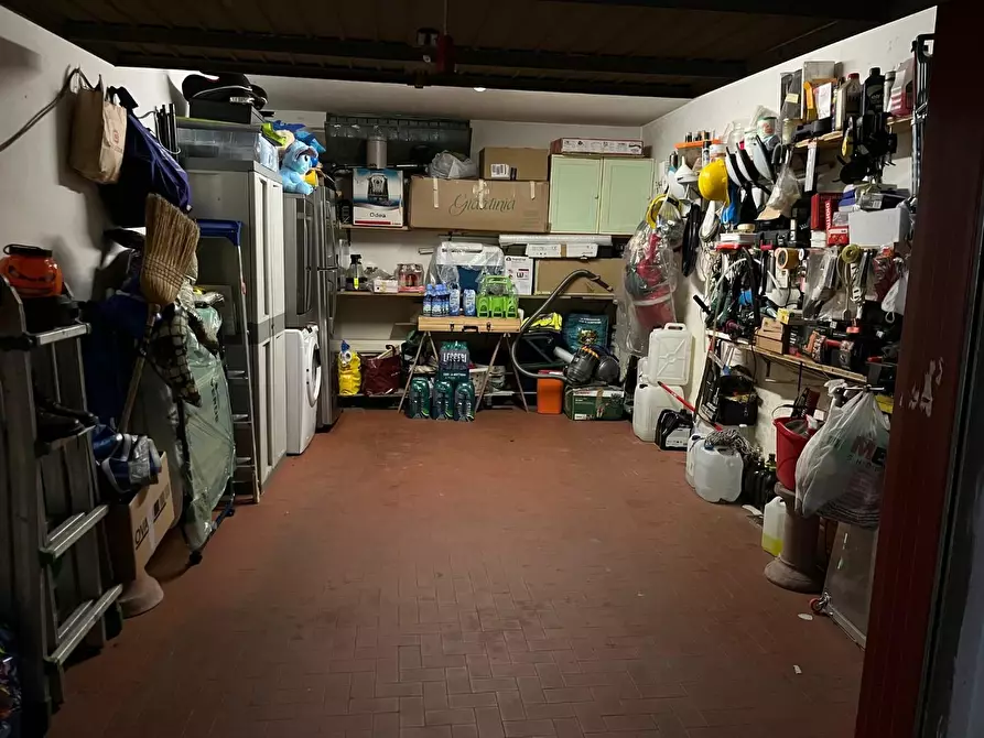 Immagine 25 di Villetta a schiera in vendita  a Massa